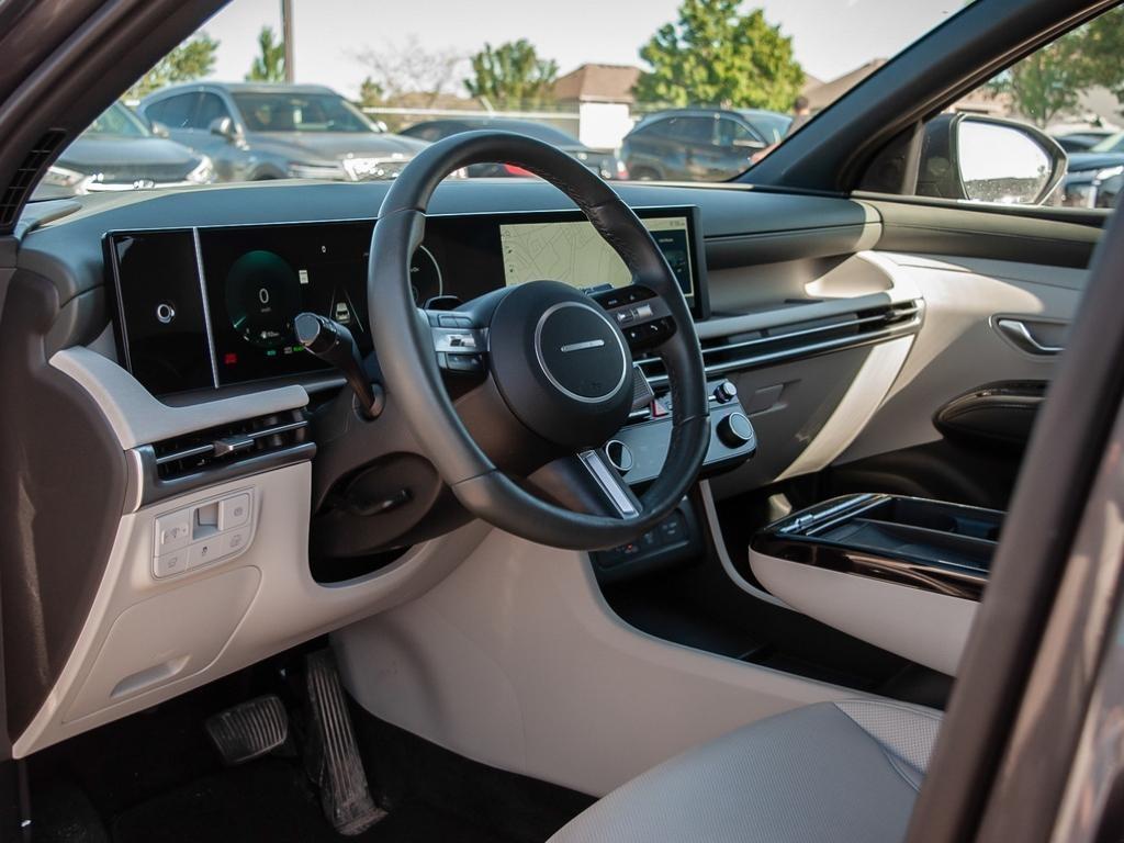 used 2025 Hyundai Tucson Hybrid car, priced at $46,697