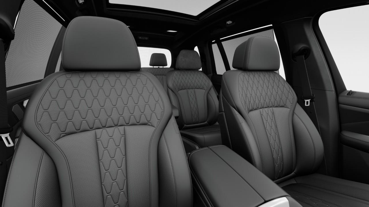 new 2027 BMW X7 car, priced at $148,284