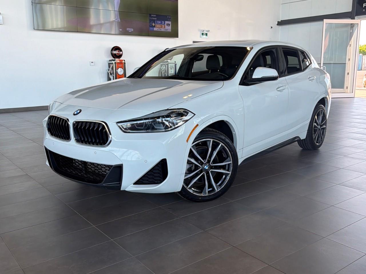 White 2022 BMW X2 SUV / Crossover All-Wheel Drive 8-Speed Automatic