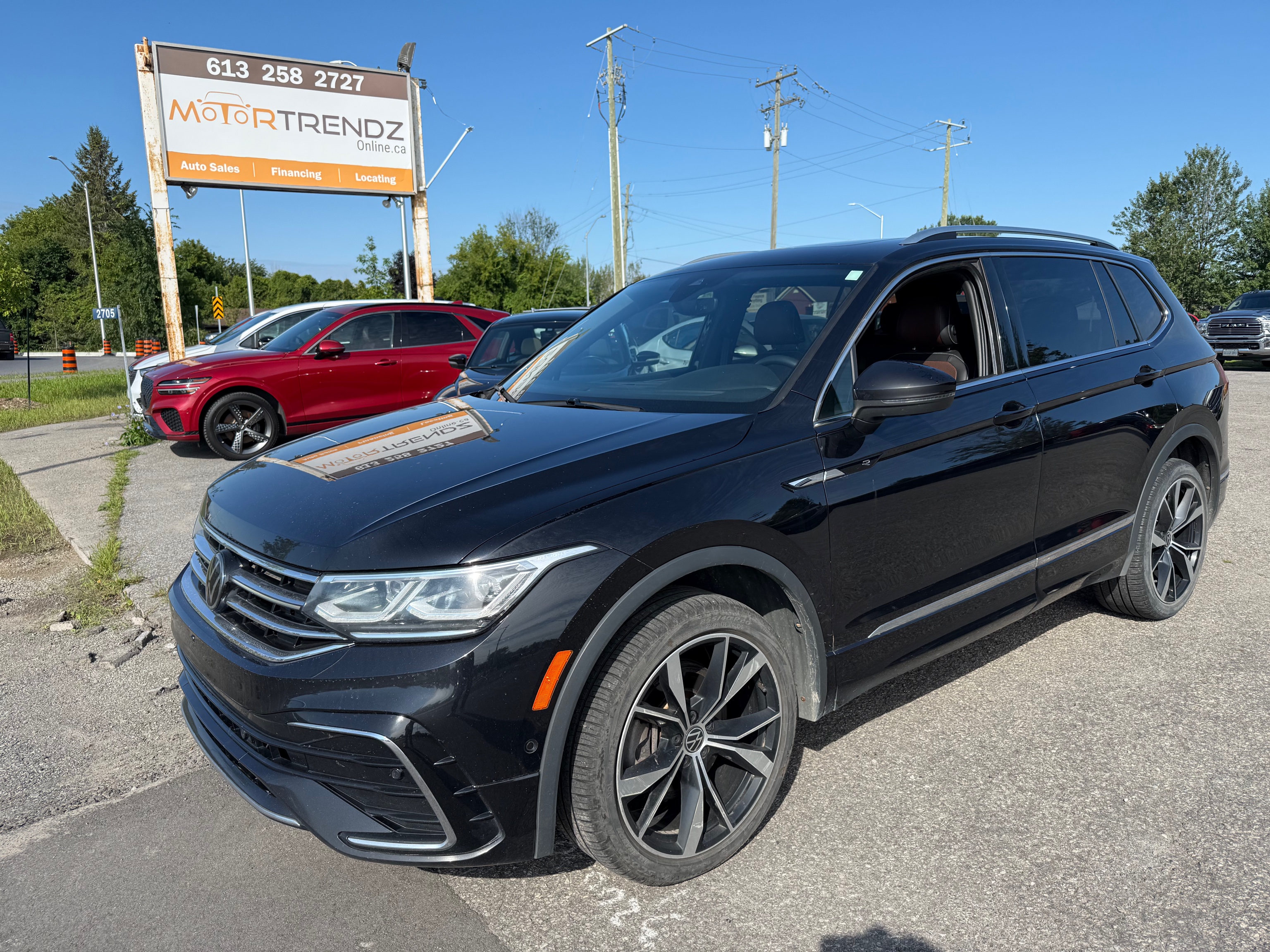 Black 2022 Volkswagen Tiguan SUV / Crossover  8-Speed Automatic