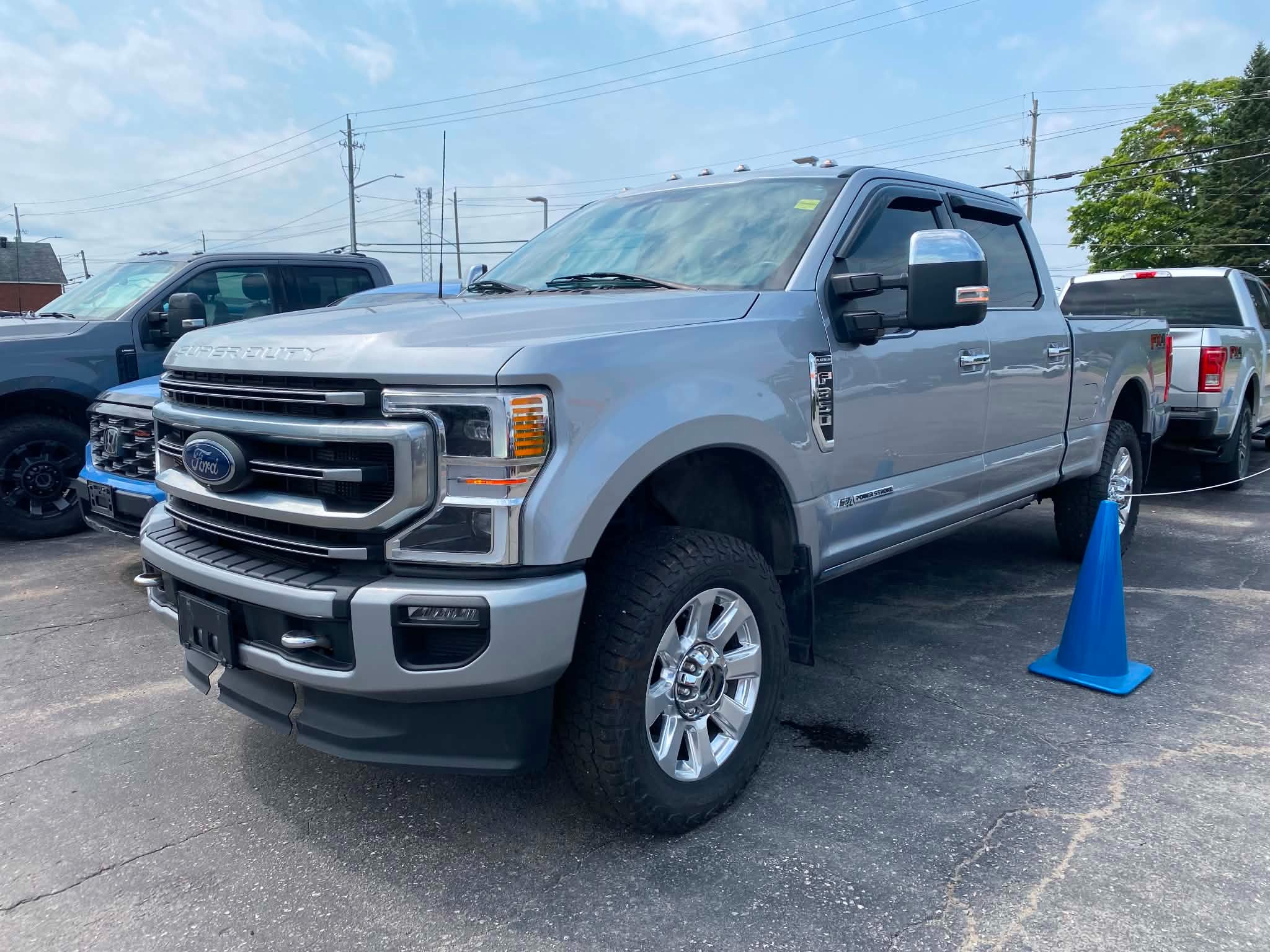 2022 Ford F-350 Super Duty Platinum Crew Cab 4WD