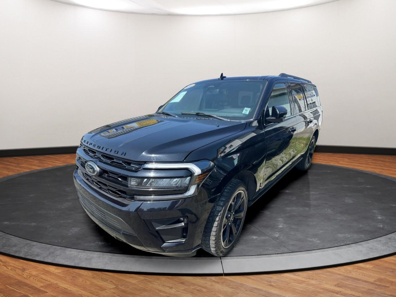 Black 2022 Ford Expedition SUV / Crossover Four-Wheel Drive Automatic