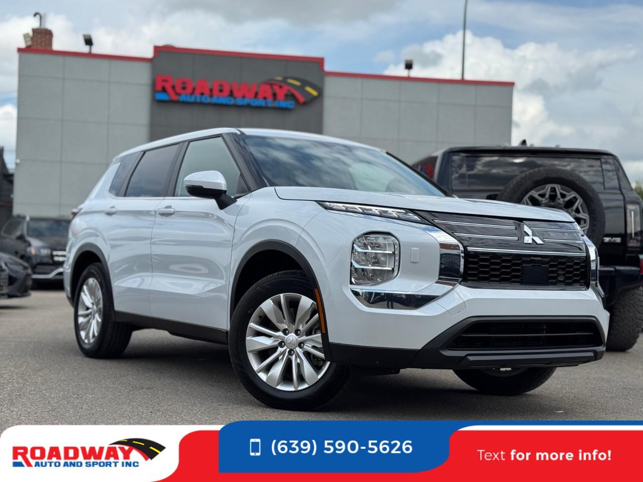 White 2025 Mitsubishi Outlander SUV / Crossover All-Wheel Drive Continuously Variable Transmission