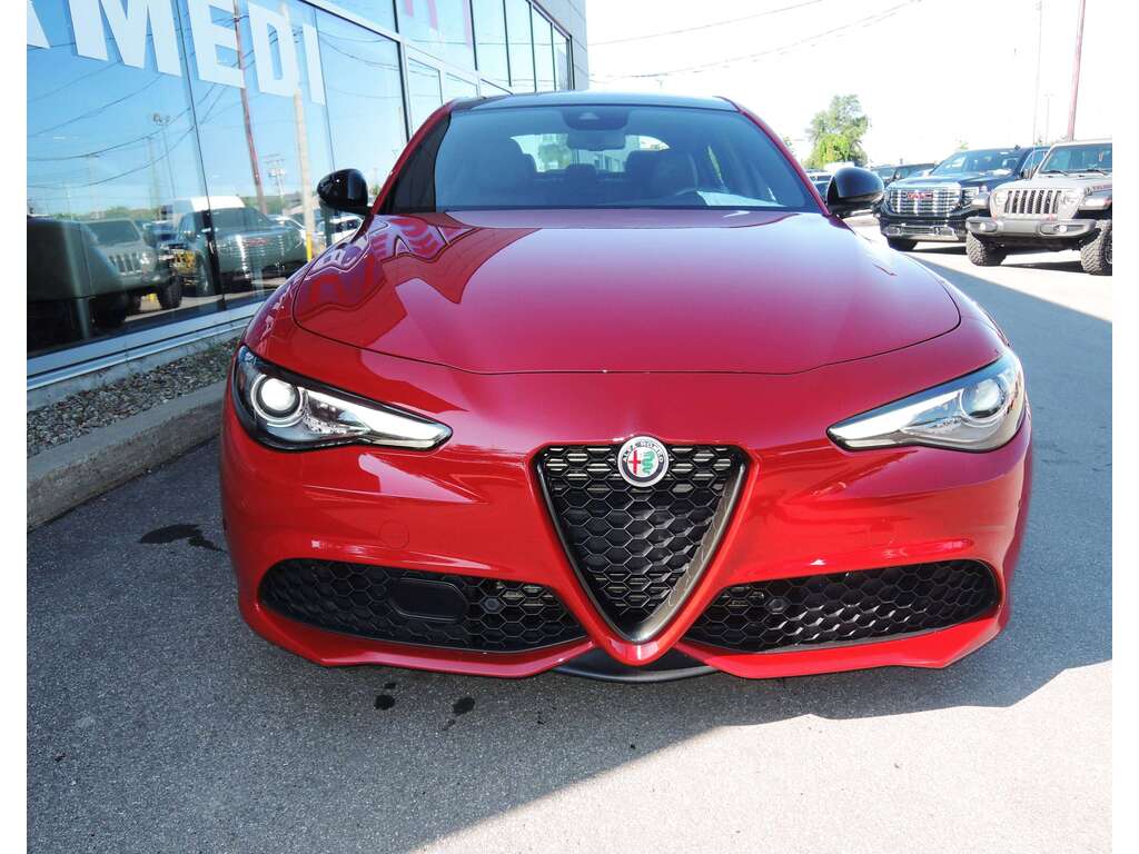 2022 Alfa Romeo Giulia