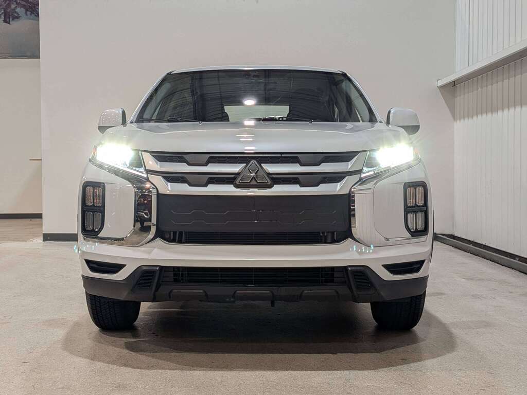 2023 Mitsubishi RVR
