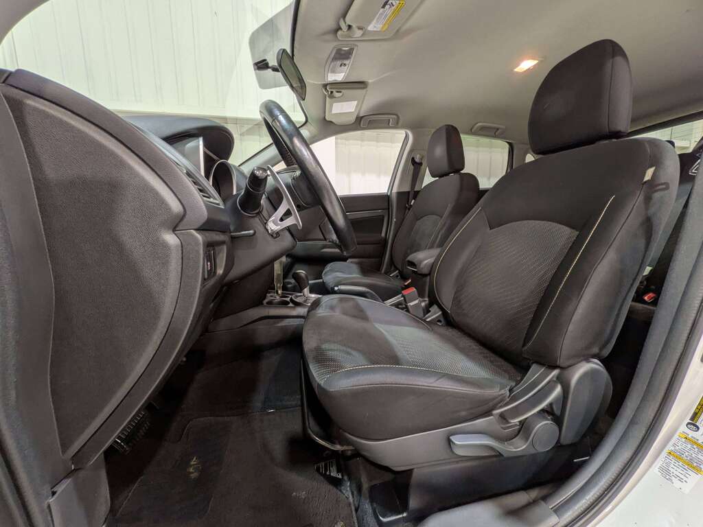 2015 Mitsubishi RVR
