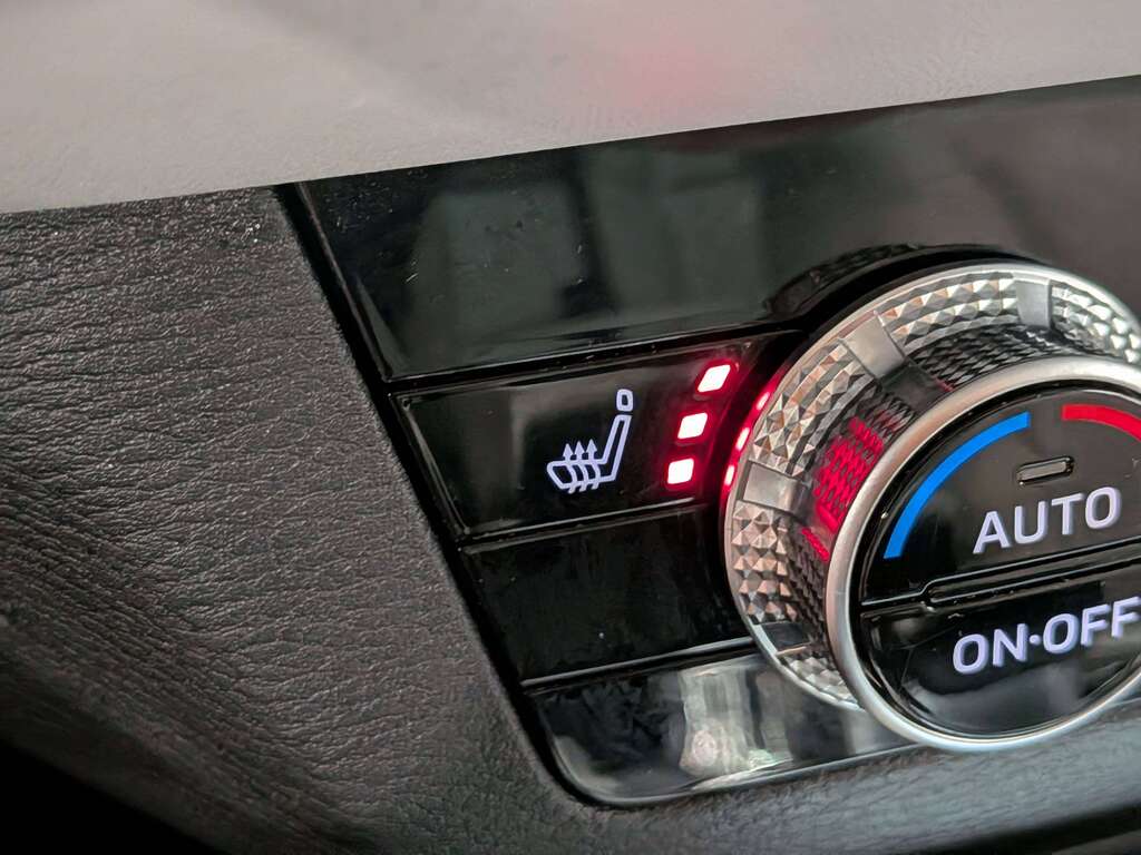 Mitsubishi Outlander 2023