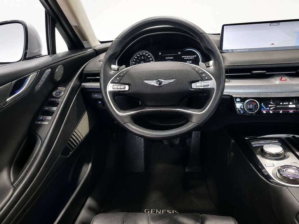 2024 Genesis G80