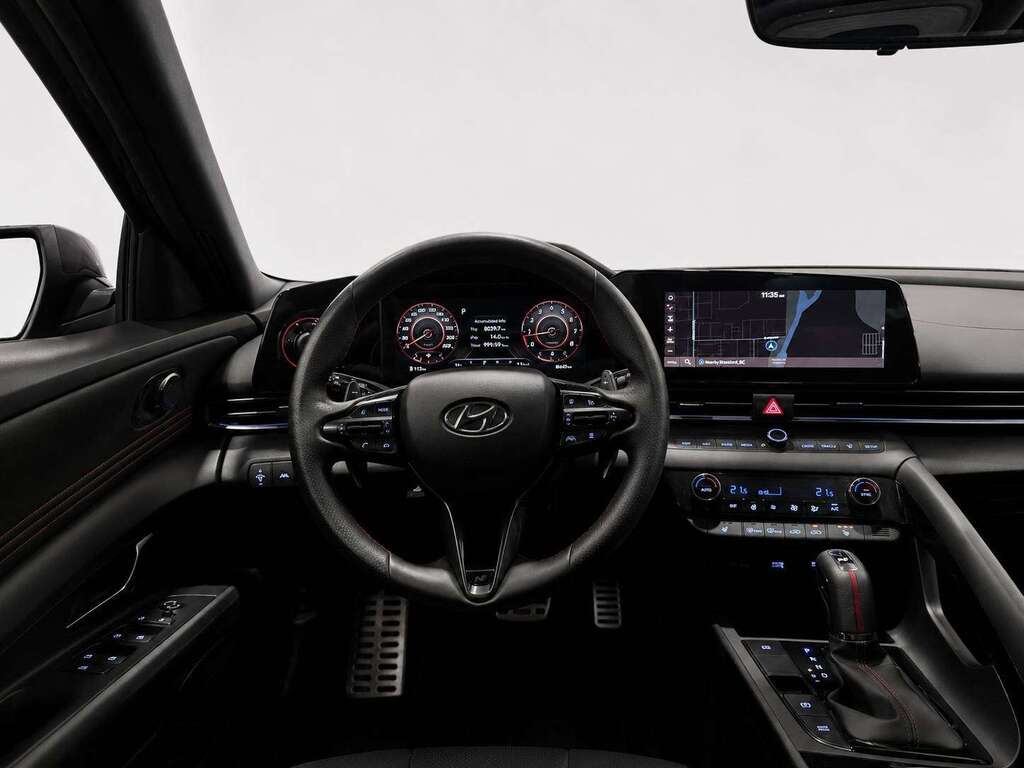 Hyundai Elantra 2023