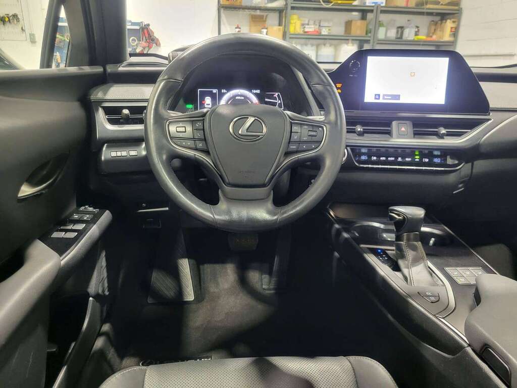 2023 Lexus UX