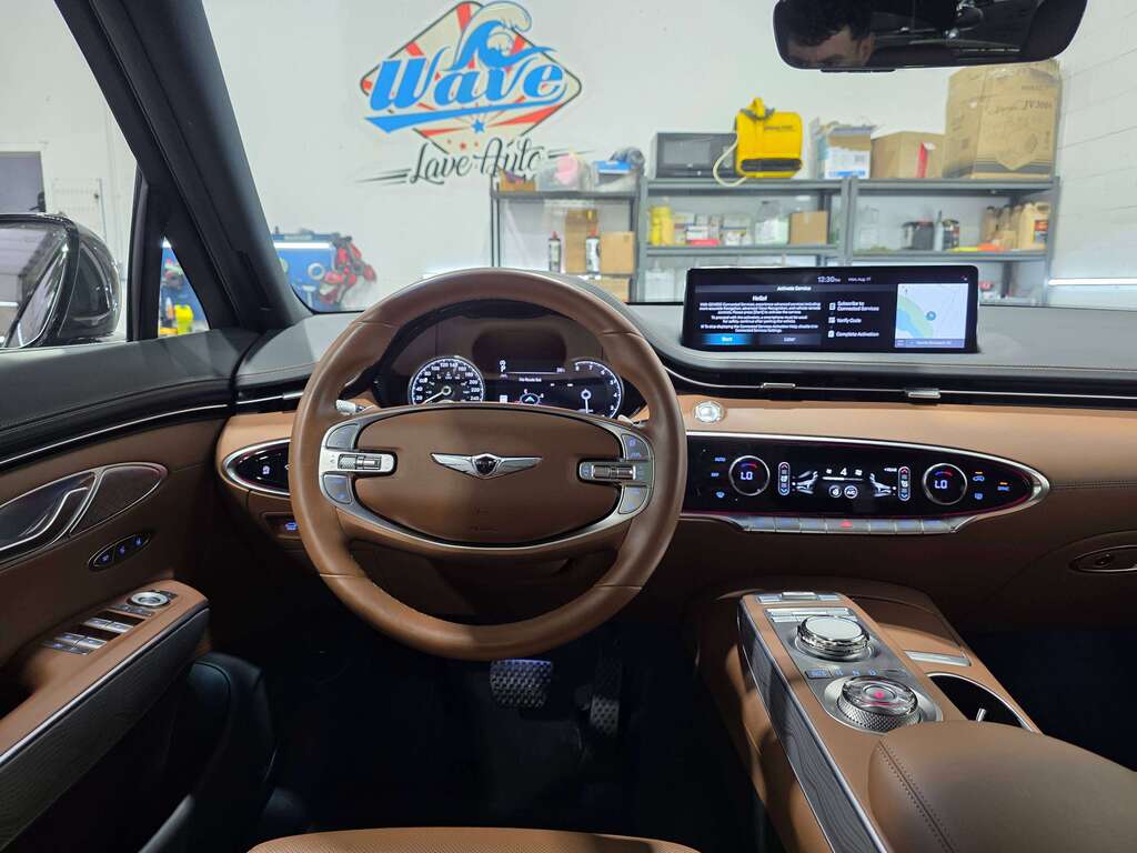 2025 Genesis GV70