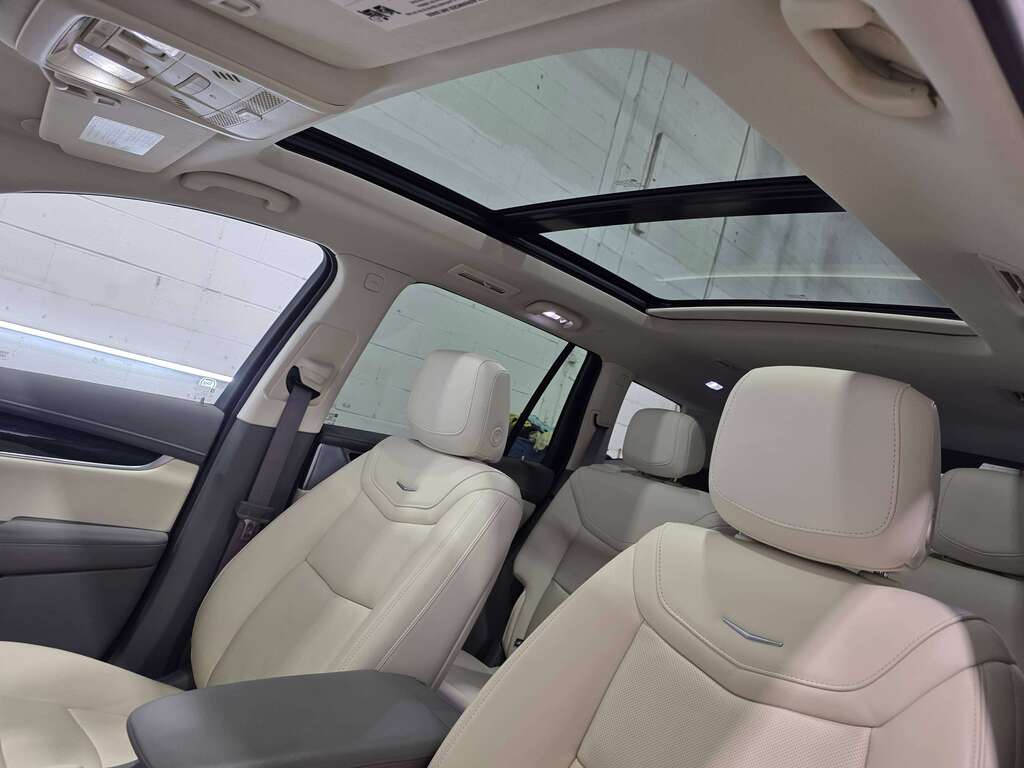 2024 Cadillac XT6