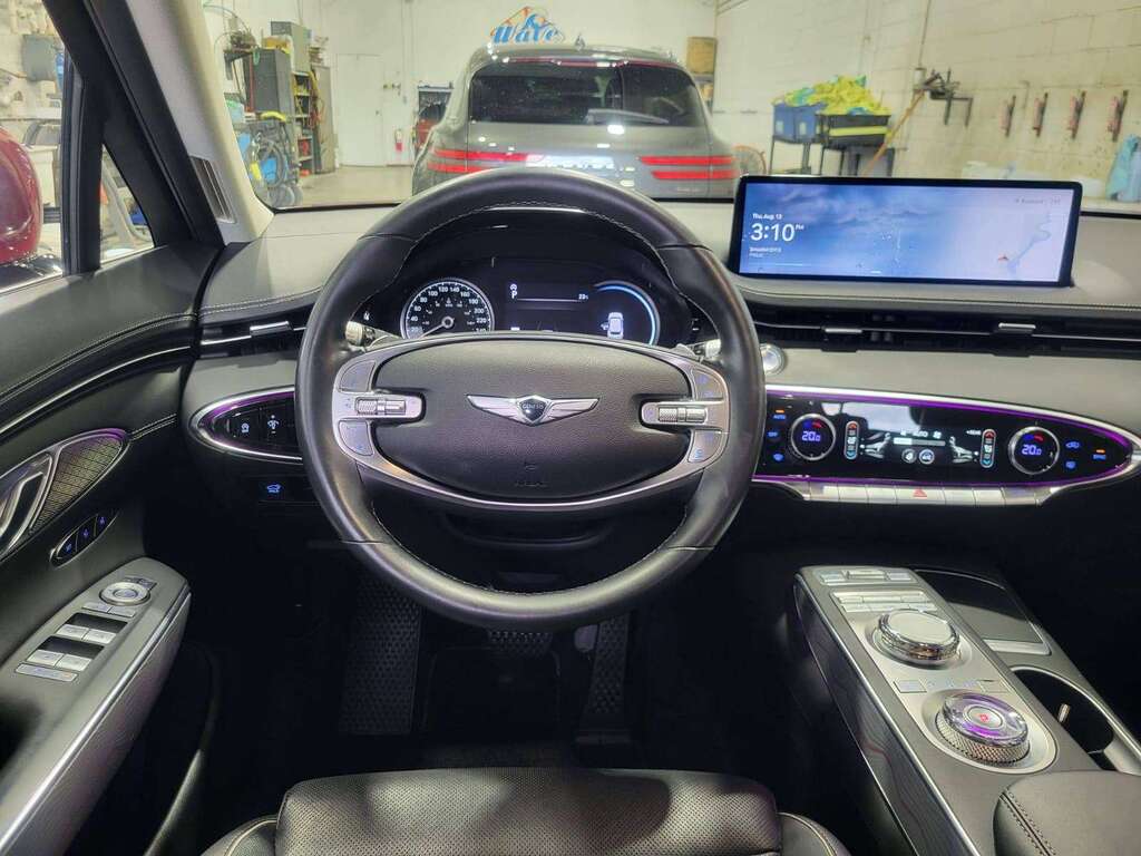 2023 Genesis GV70