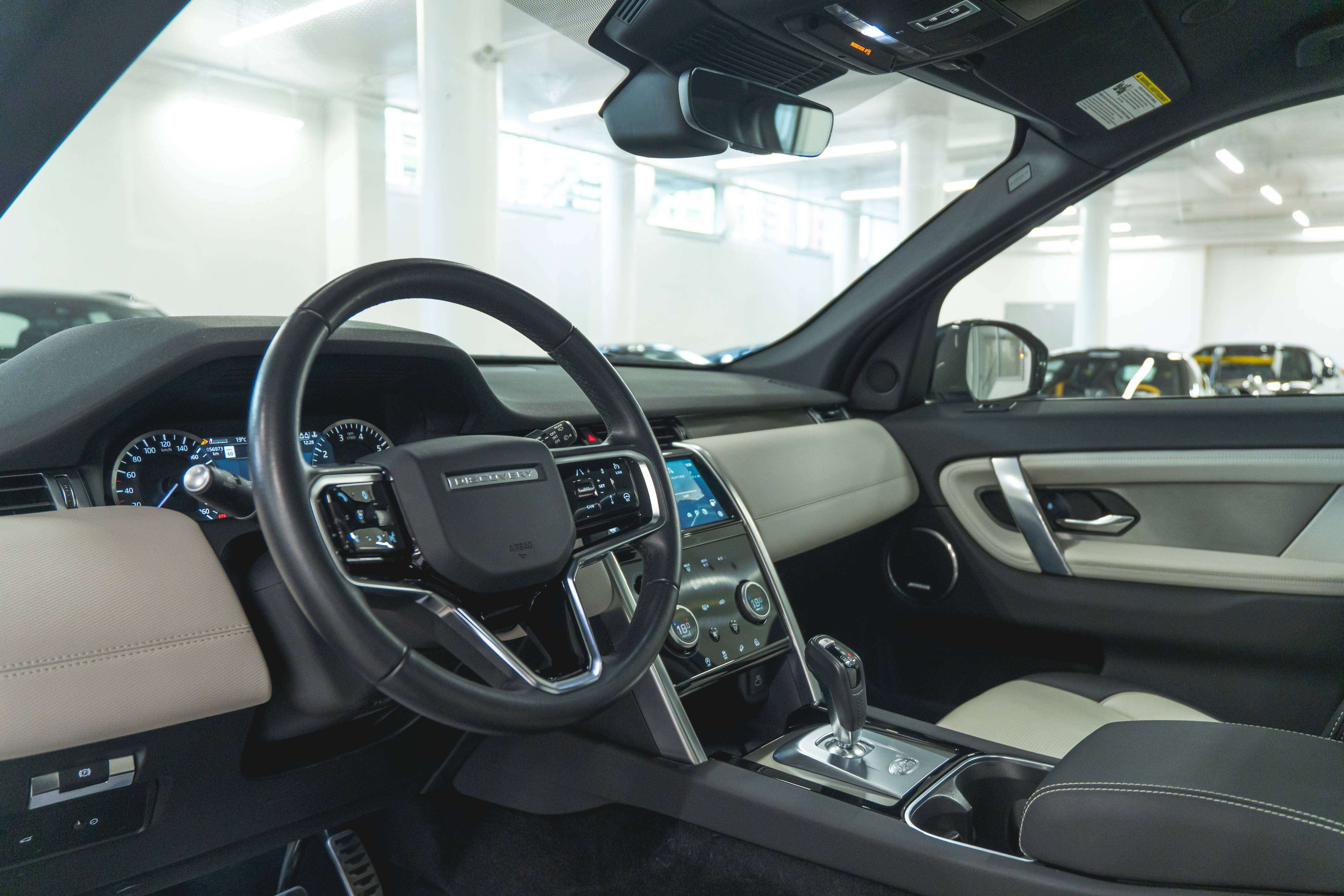 Land Rover Discovery Sport 2023