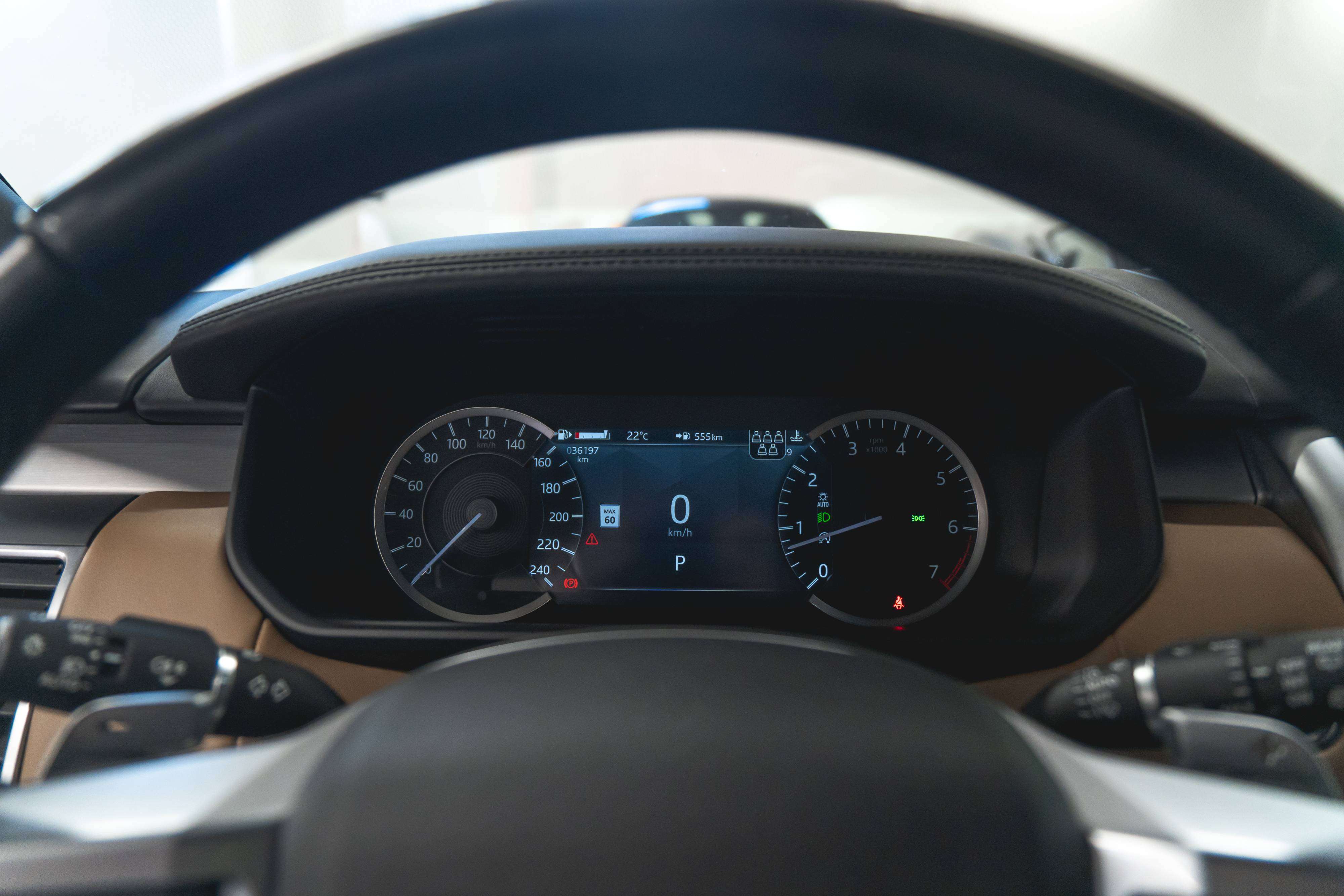 Land Rover Discovery 2023