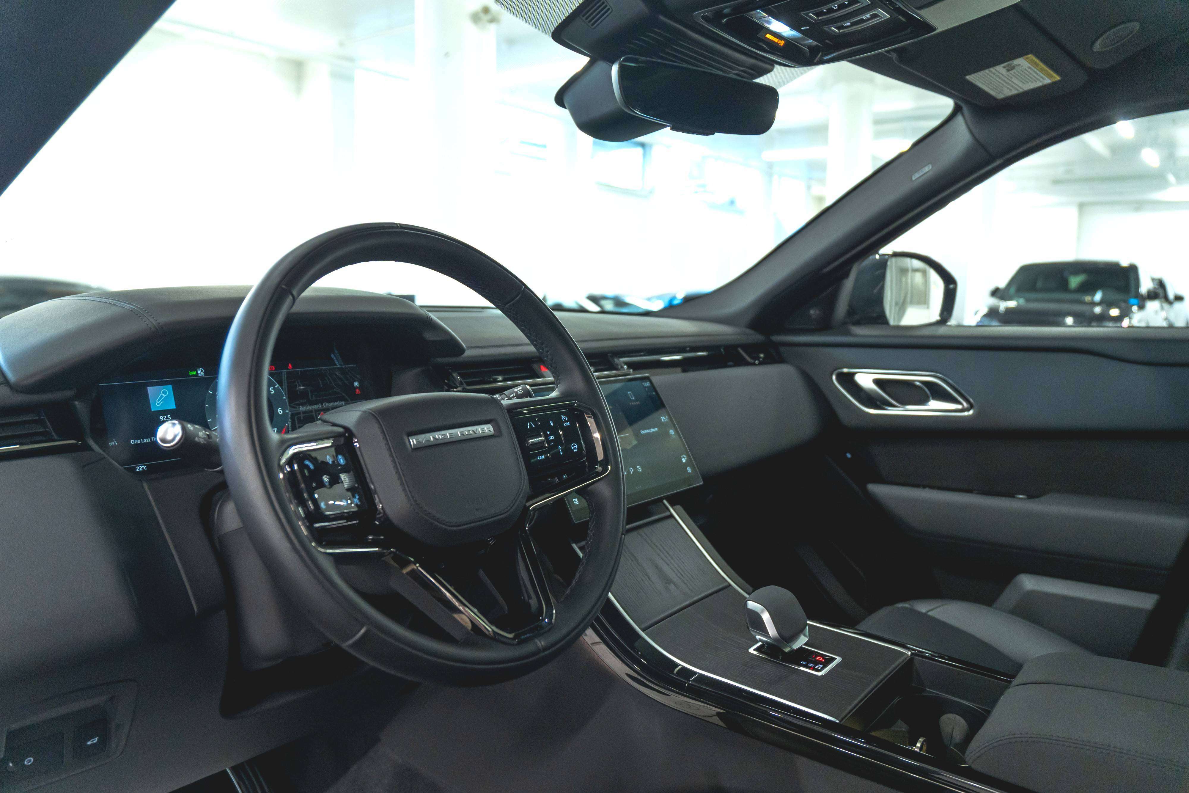 Land Rover Range Rover Velar 2026