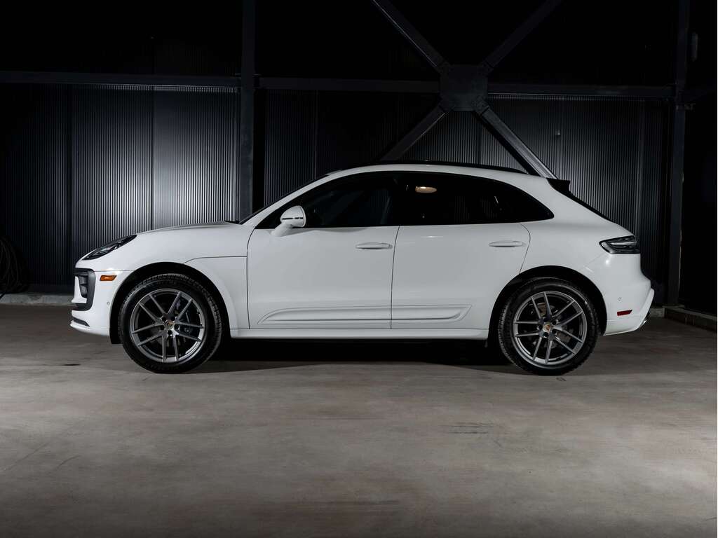 2025 Porsche Macan