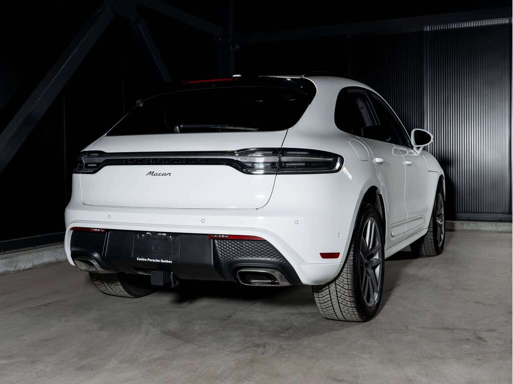 2025 Porsche Macan