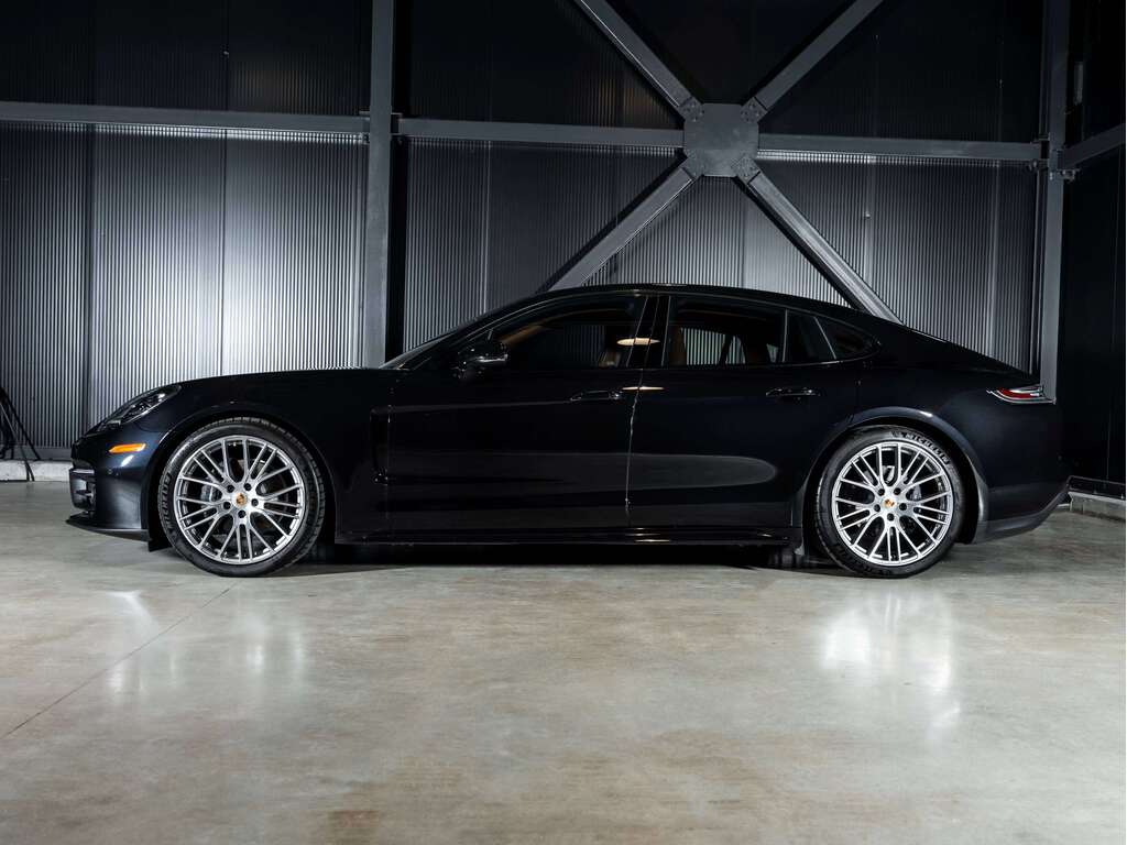 2023 Porsche Panamera