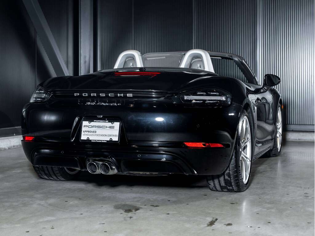 2025 Porsche 718