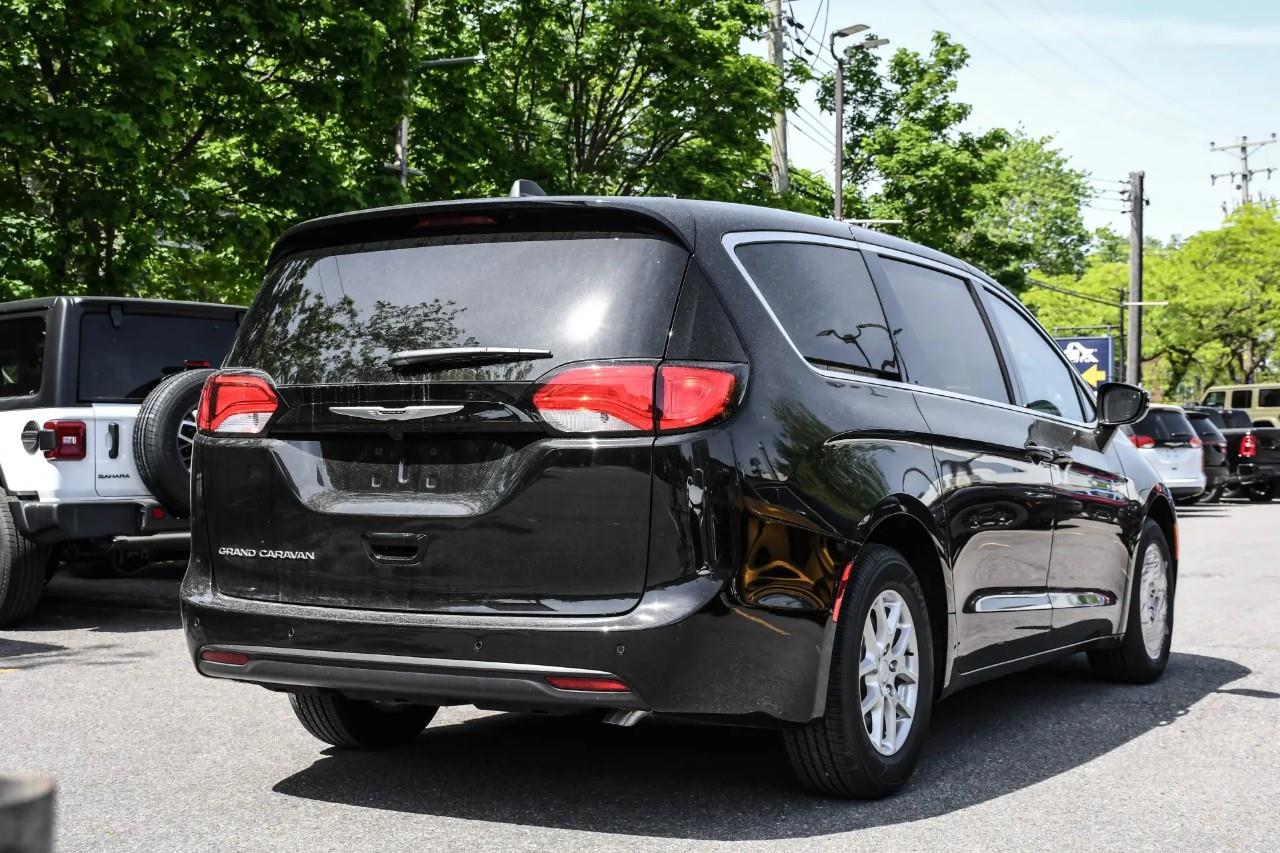 Chrysler Grand Caravan 2027
