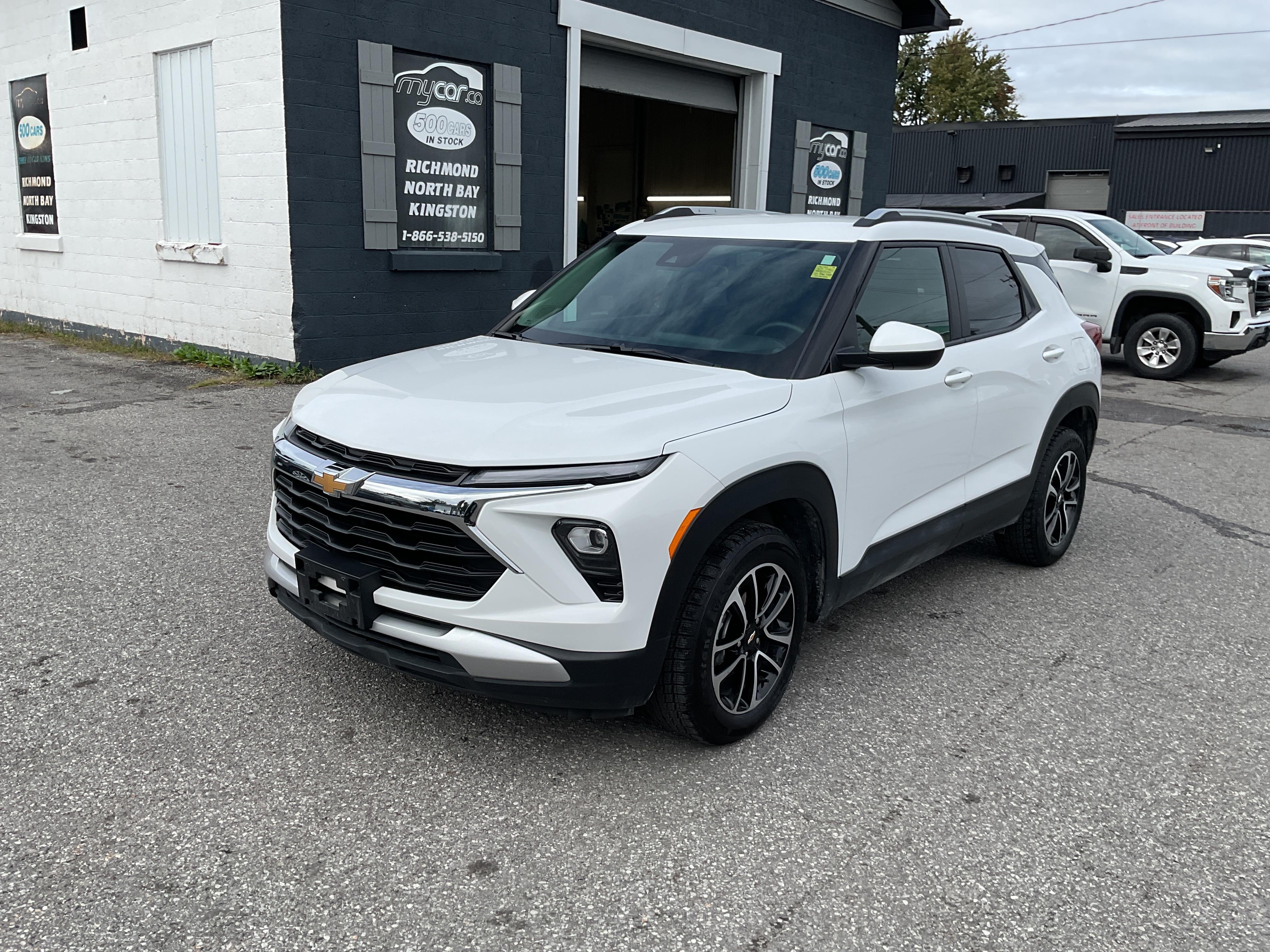 White 2025 Chevrolet Trailblazer SUV / Crossover Four-Wheel Drive 9-Speed Automatic