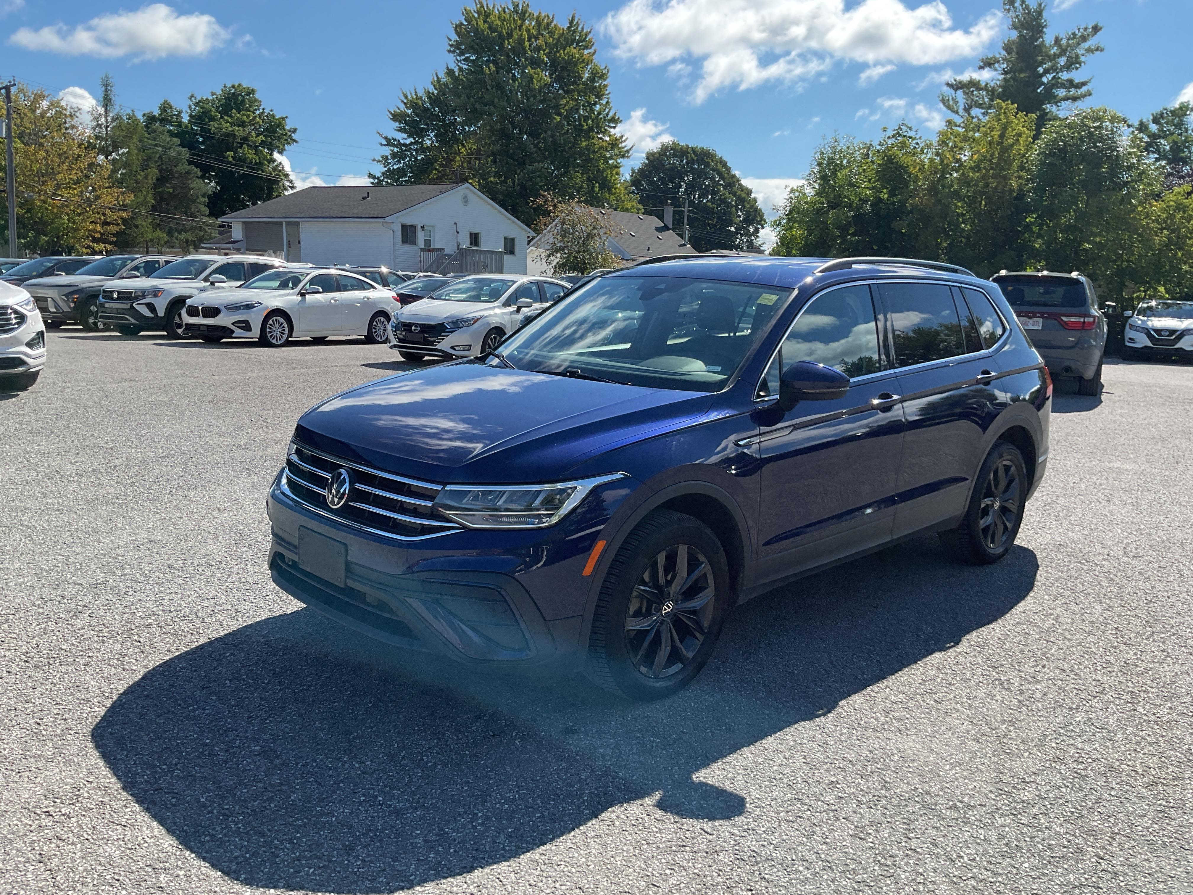 Blue 2024 Volkswagen Tiguan SUV / Crossover 8-Speed Automatic