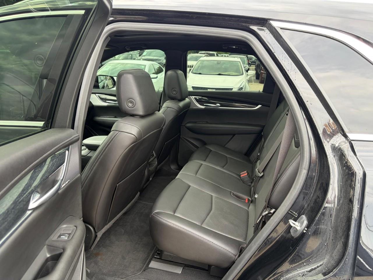 used 2021 Cadillac XT5 car, priced at $29,889