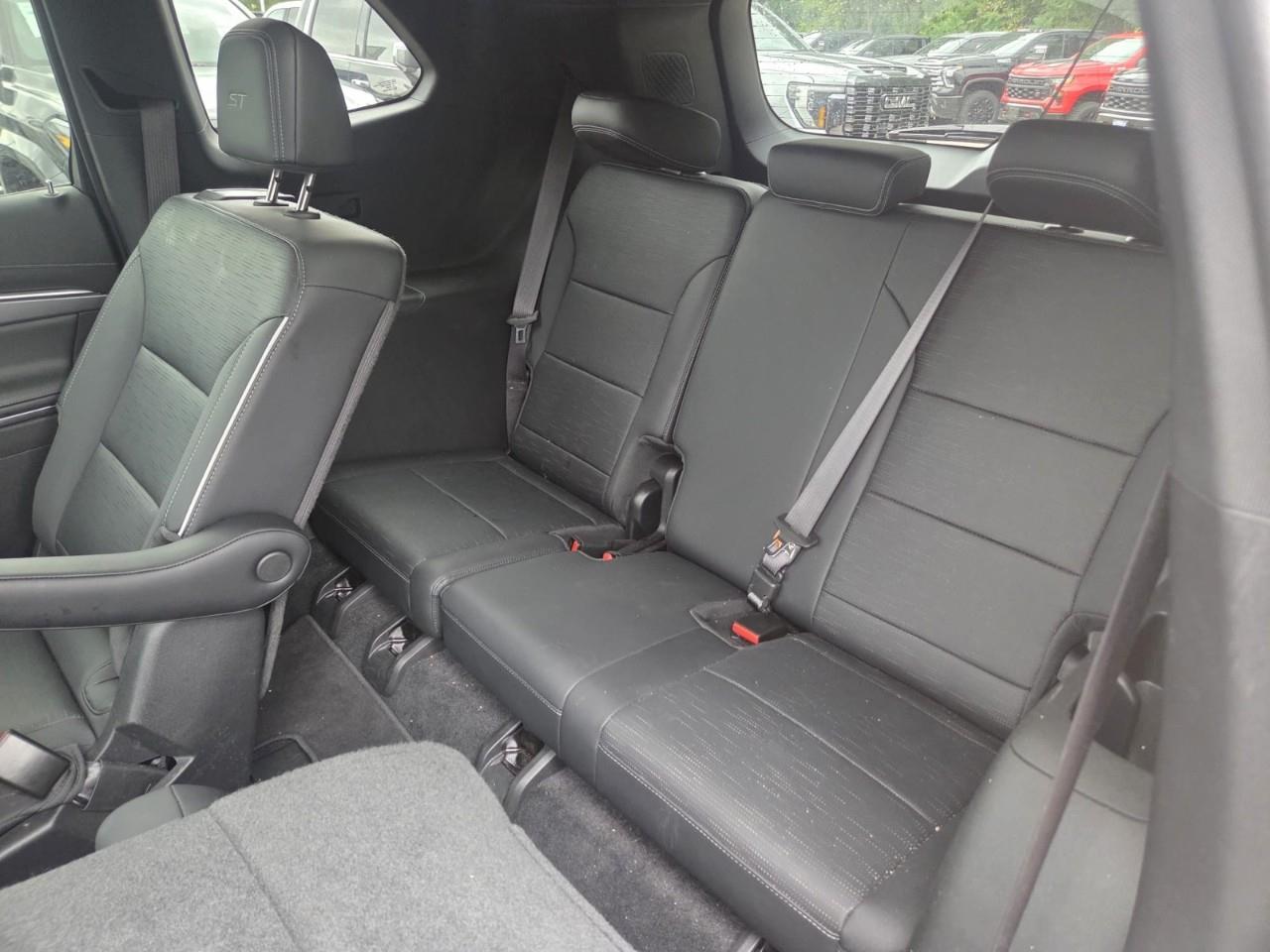 used 2025 Buick Enclave car, priced at $54,275