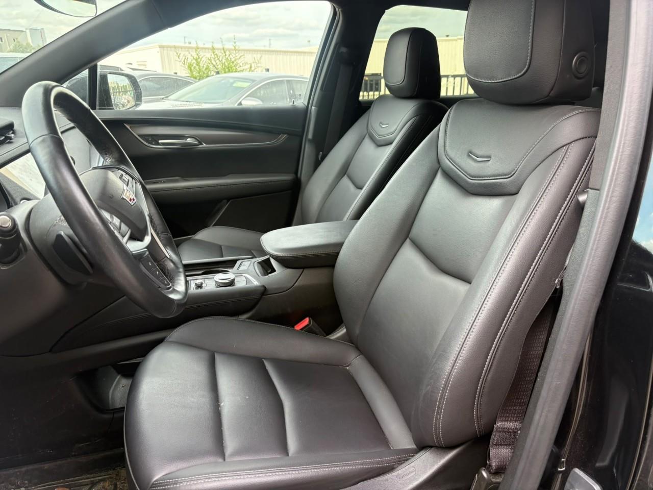 used 2024 Cadillac XT5 car, priced at $38,489