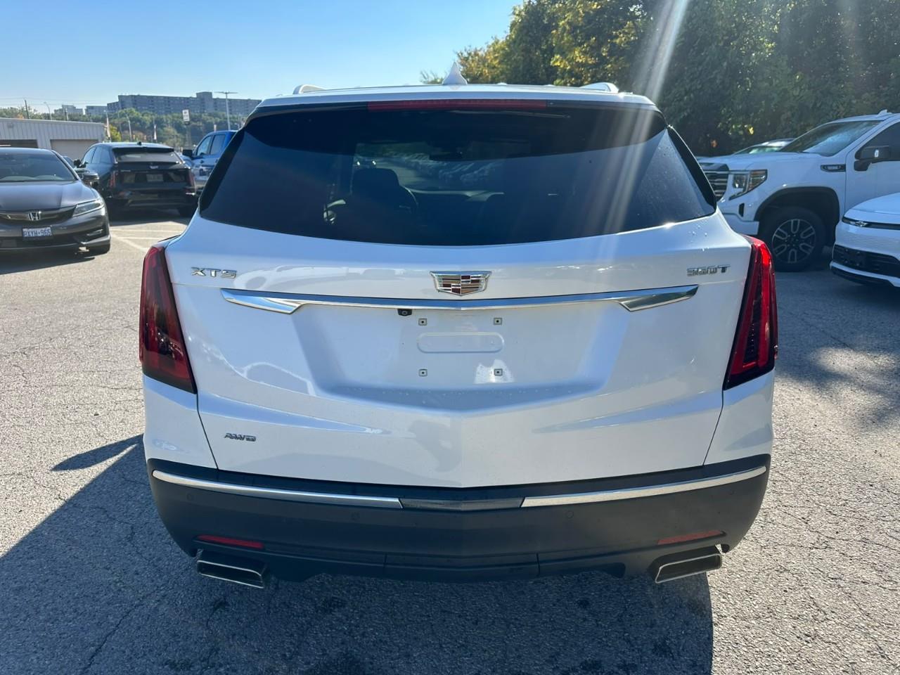 used 2022 Cadillac XT5 car, priced at $33,499