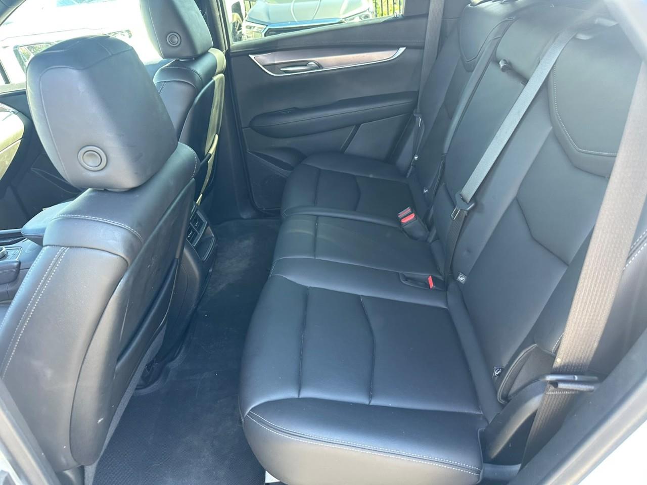 used 2022 Cadillac XT5 car, priced at $33,499