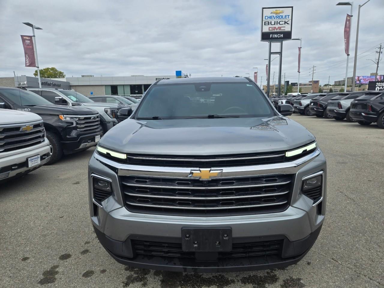 used 2024 Chevrolet Traverse car, priced at $44,077