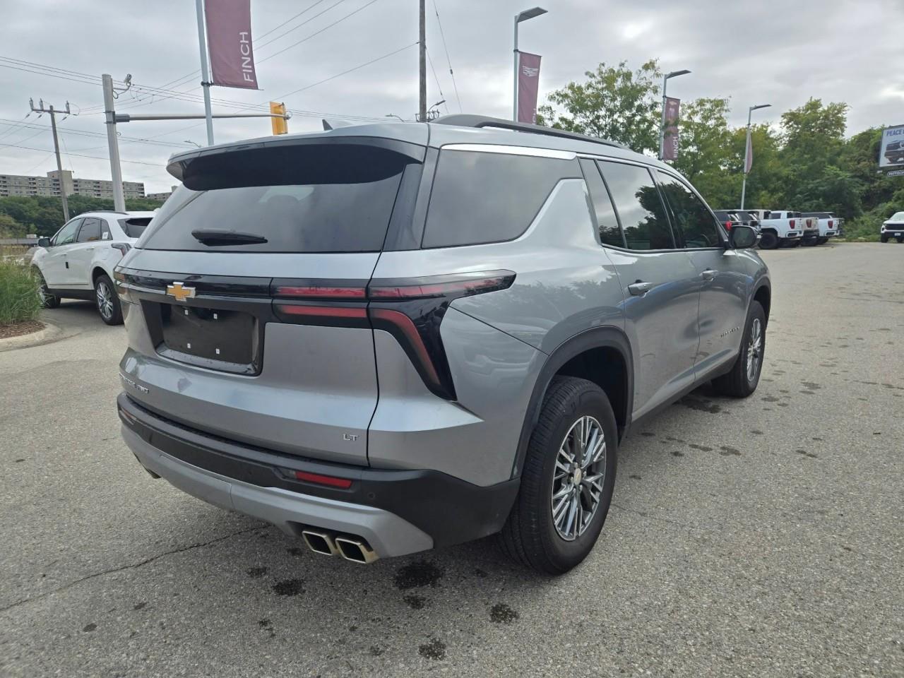 used 2024 Chevrolet Traverse car, priced at $44,077
