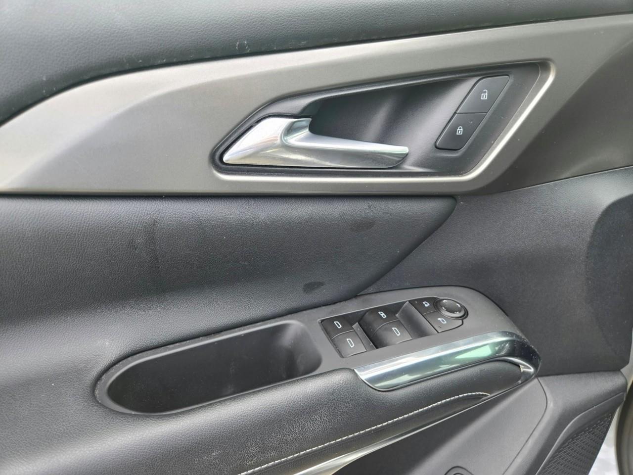 used 2024 Chevrolet Traverse car, priced at $44,077