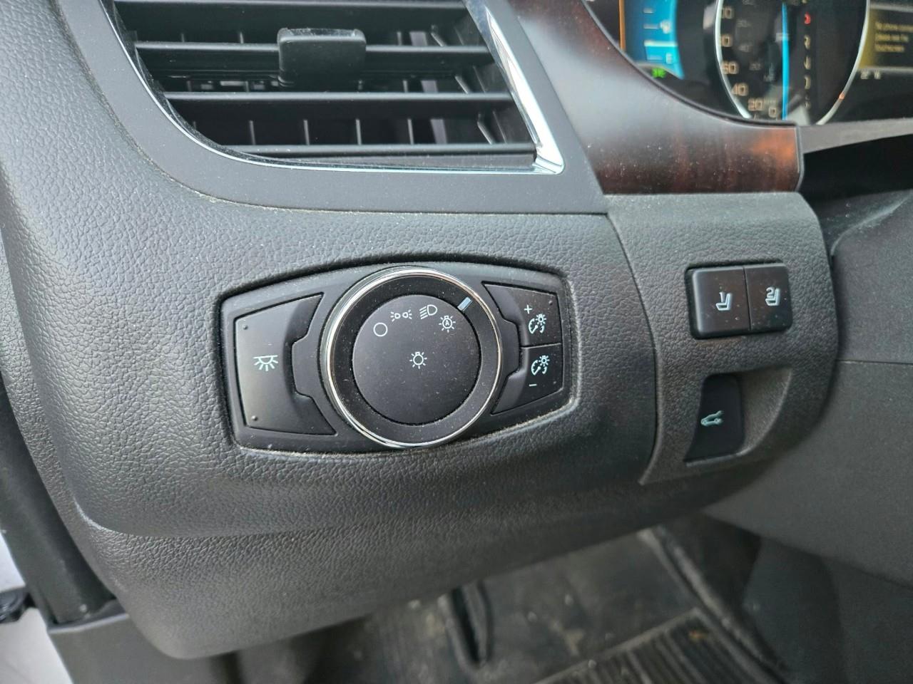 used 2014 Ford Edge car, priced at $10,000