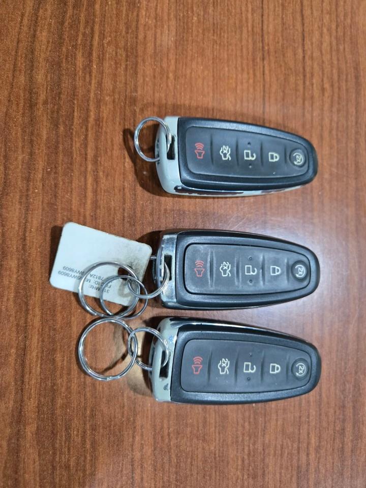 used 2014 Ford Edge car, priced at $10,000