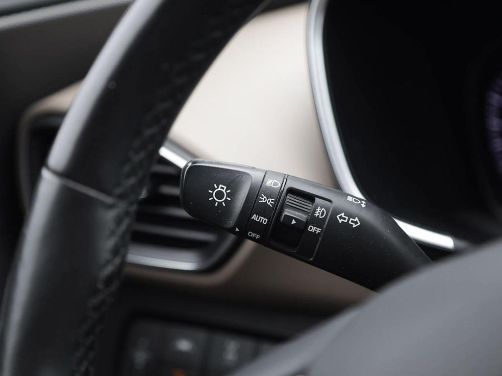 used 2020 Hyundai Santa Fe car, priced at $22,194