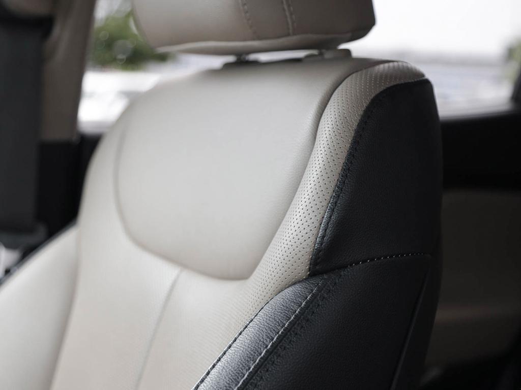 used 2020 Hyundai Santa Fe car, priced at $22,194