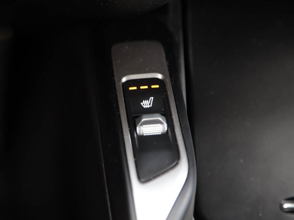 used 2021 Kia Sorento car, priced at $30,697