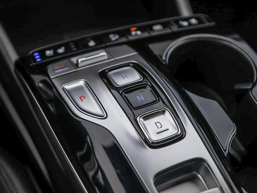 used 2024 Hyundai Tucson Hybrid car, priced at $37,194