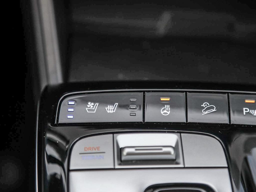 used 2024 Hyundai Tucson Hybrid car, priced at $37,194