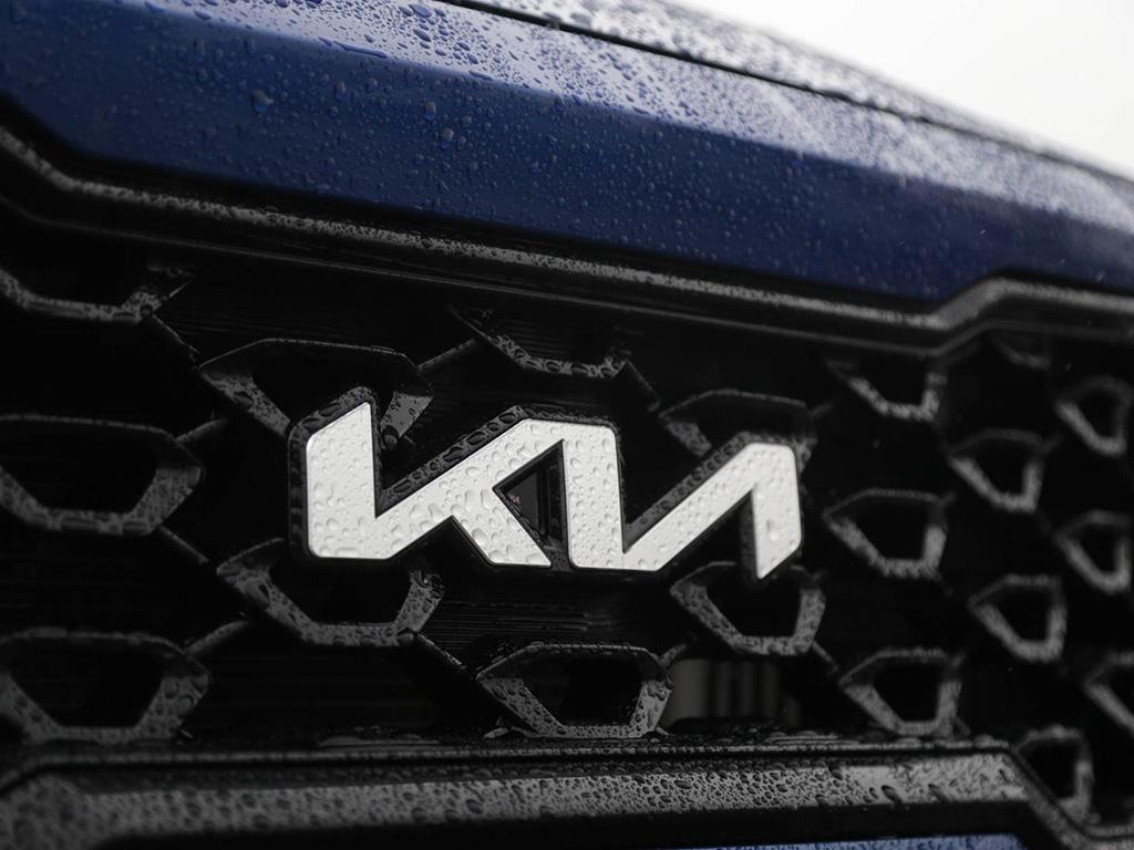 used 2023 Kia Sorento car, priced at $34,697