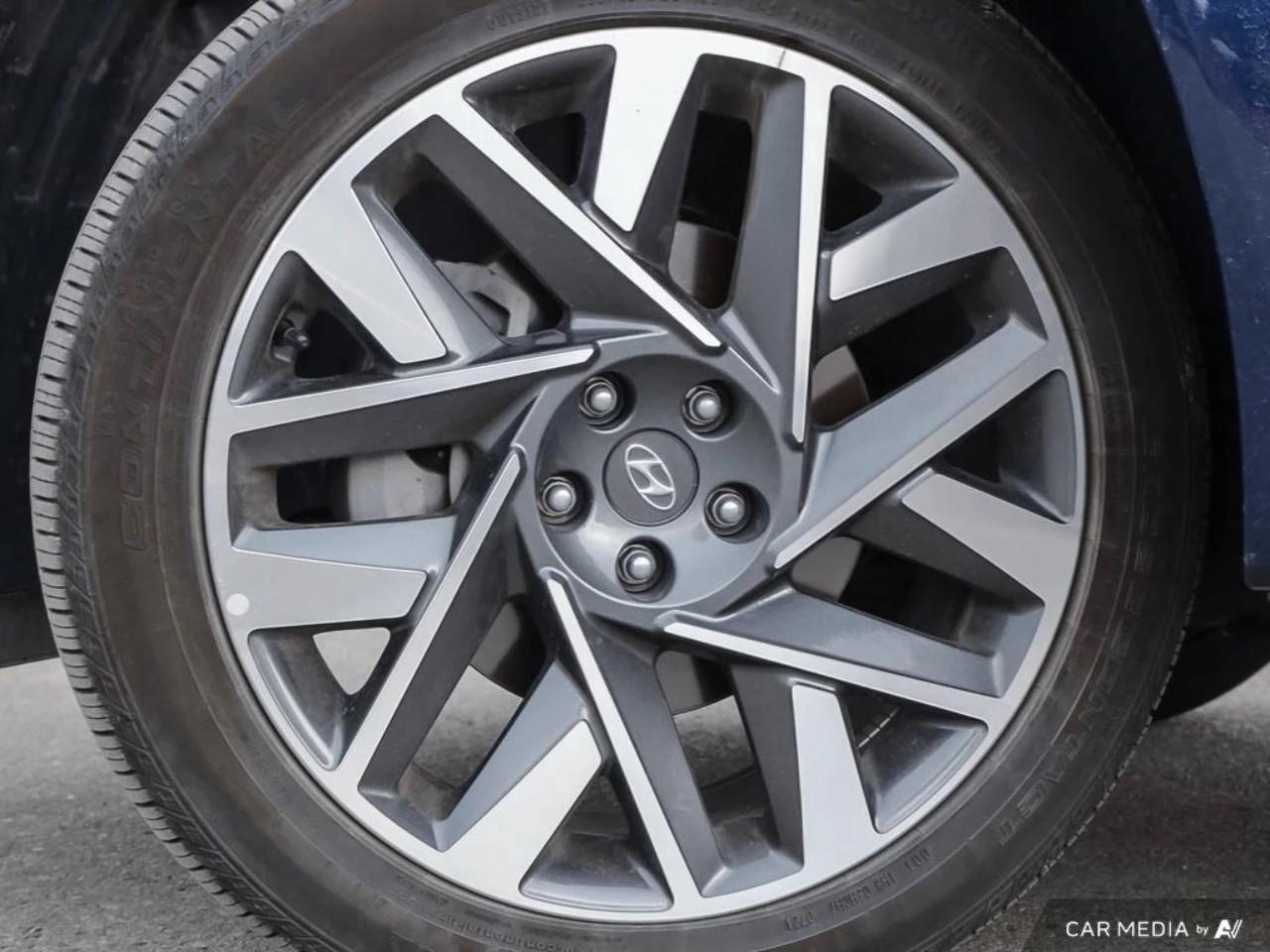 used 2022 Hyundai Santa Fe car, priced at $29,697