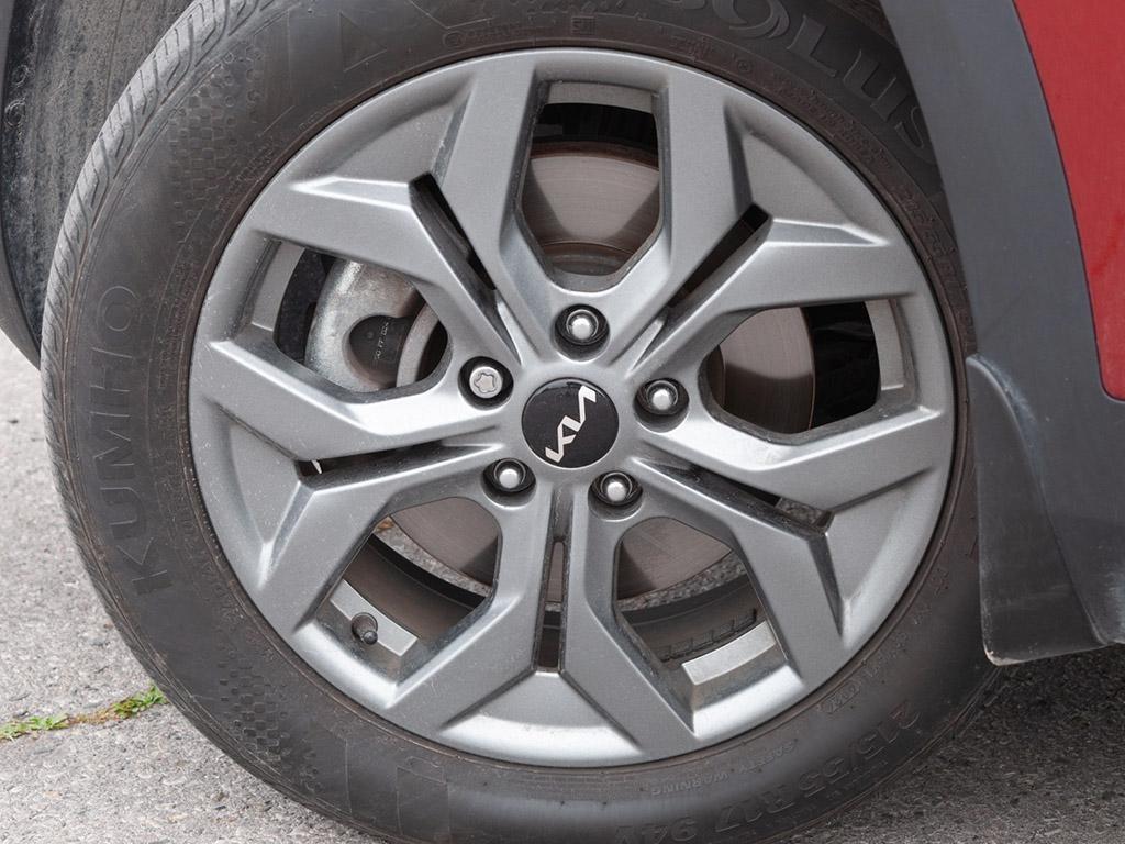 used 2025 Kia Seltos car, priced at $25,697