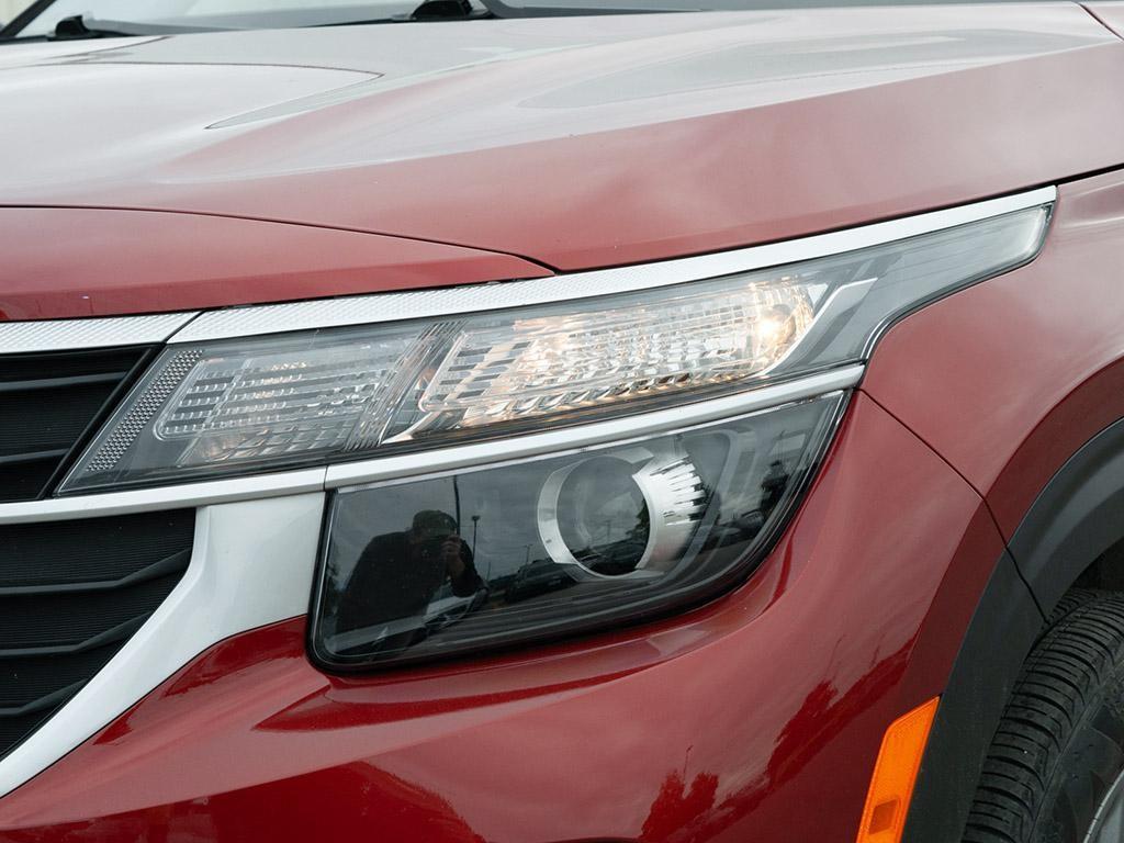 used 2025 Kia Seltos car, priced at $25,697