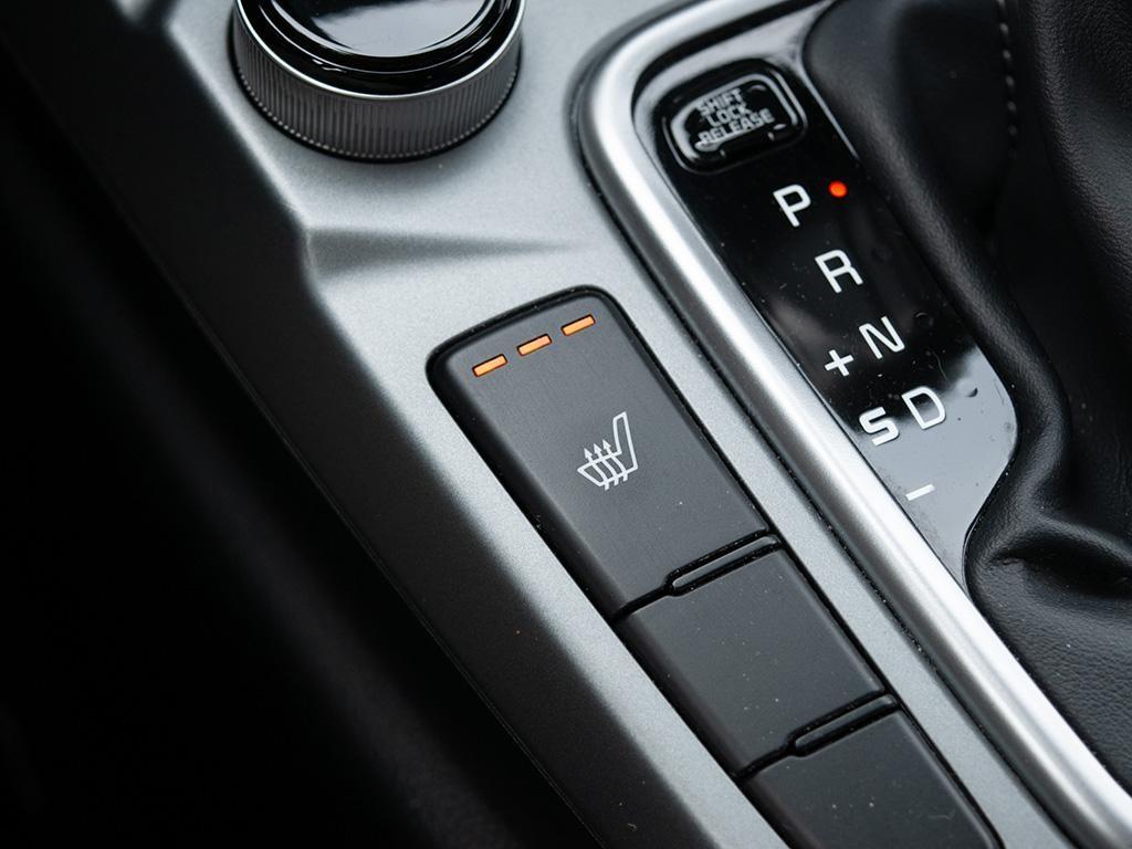 used 2025 Kia Seltos car, priced at $25,697