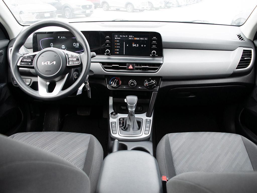 used 2025 Kia Seltos car, priced at $25,697