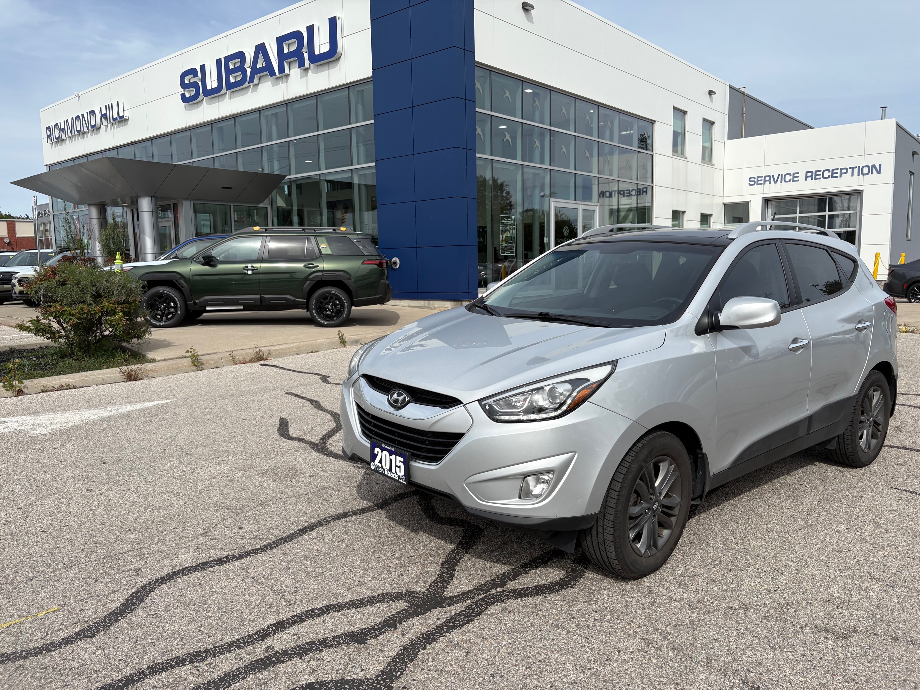 Gray 2015 Hyundai Tucson SUV / Crossover Front-Wheel Drive 6-Speed Automatic