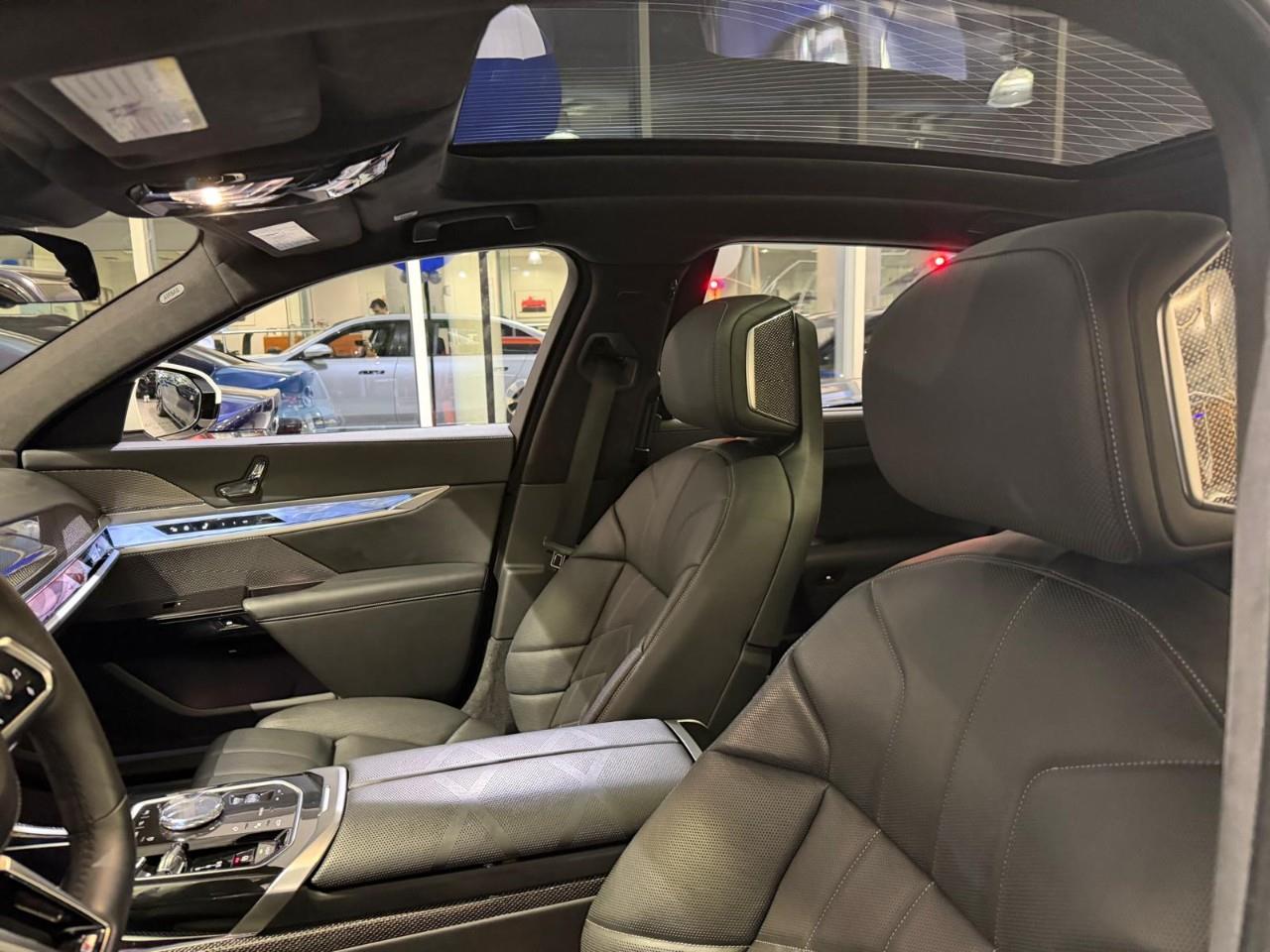 used 2023 BMW i7 car, priced at $97,977